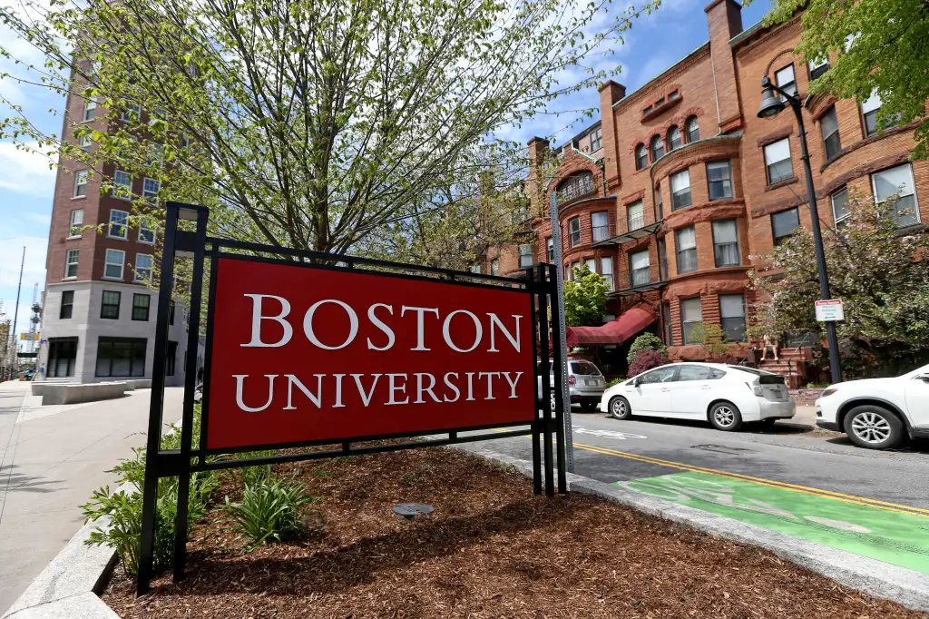 Boston University Presidential Scholarship 2025 - 2026 USA
