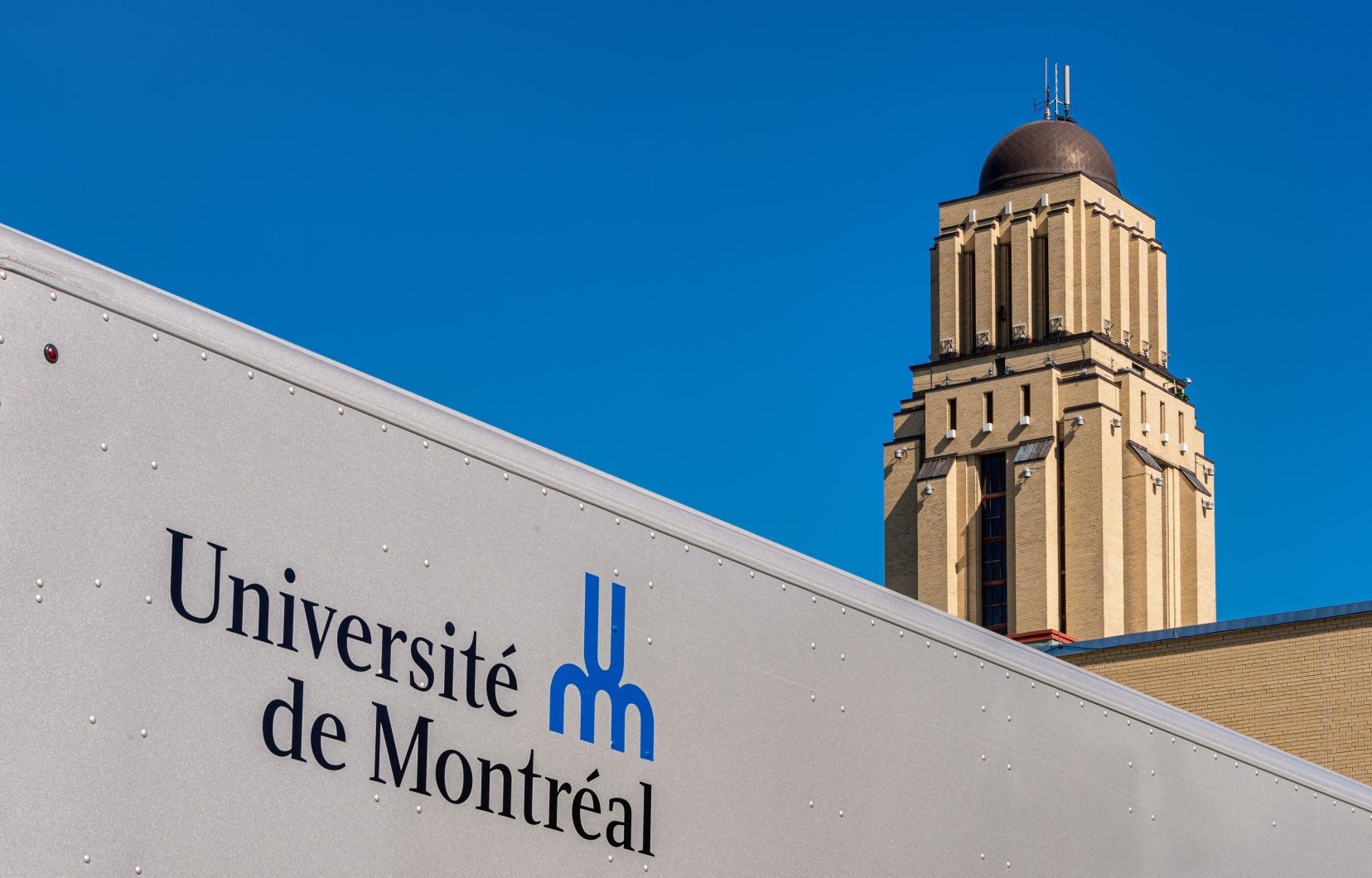 Université de Montréal Scholarships [YEAR]-[NEXTYEAR] Favicon