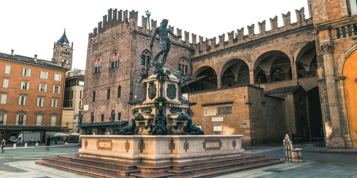  University of Bologna – UNIBO Action 1 & 2 Favicon